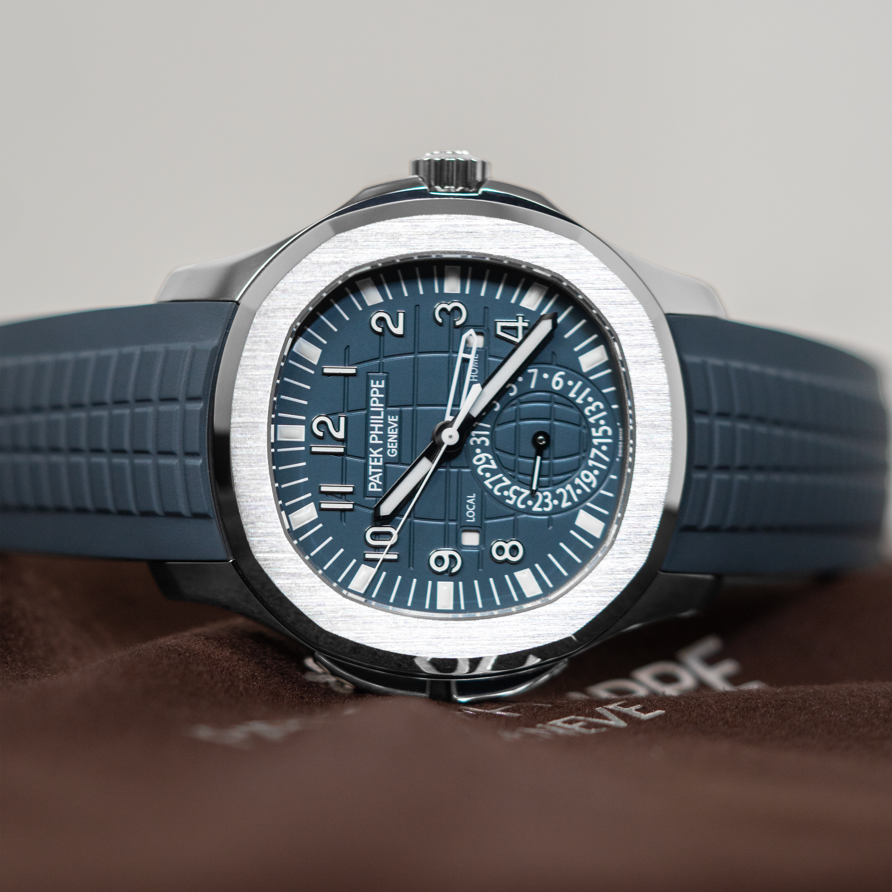 Patek Philippe Aquanaut Travel Time 5164G-001
