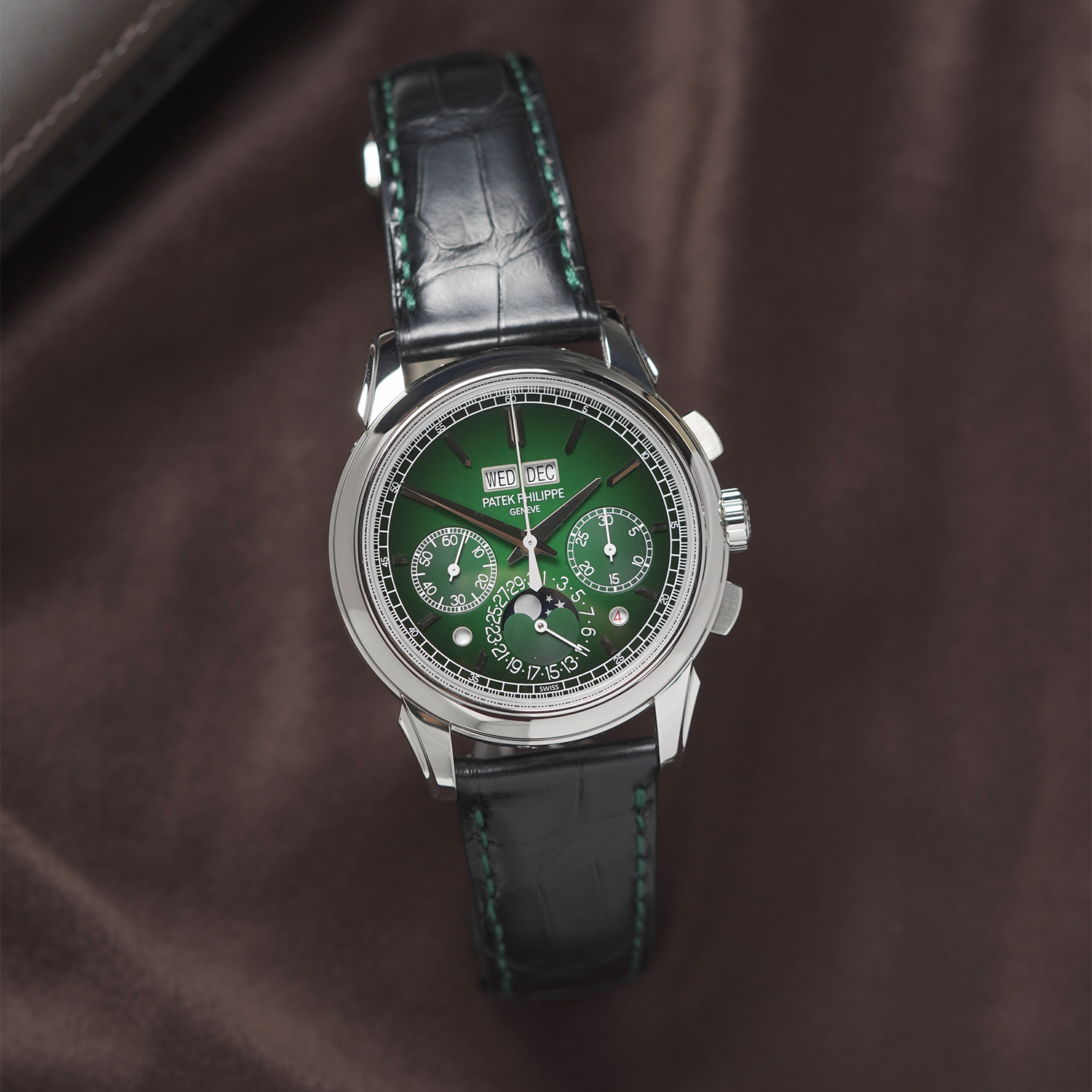 Patek Philippe Grand Complications 5270P-014 Chronograph Perpetual Calendar 'Green Dial'