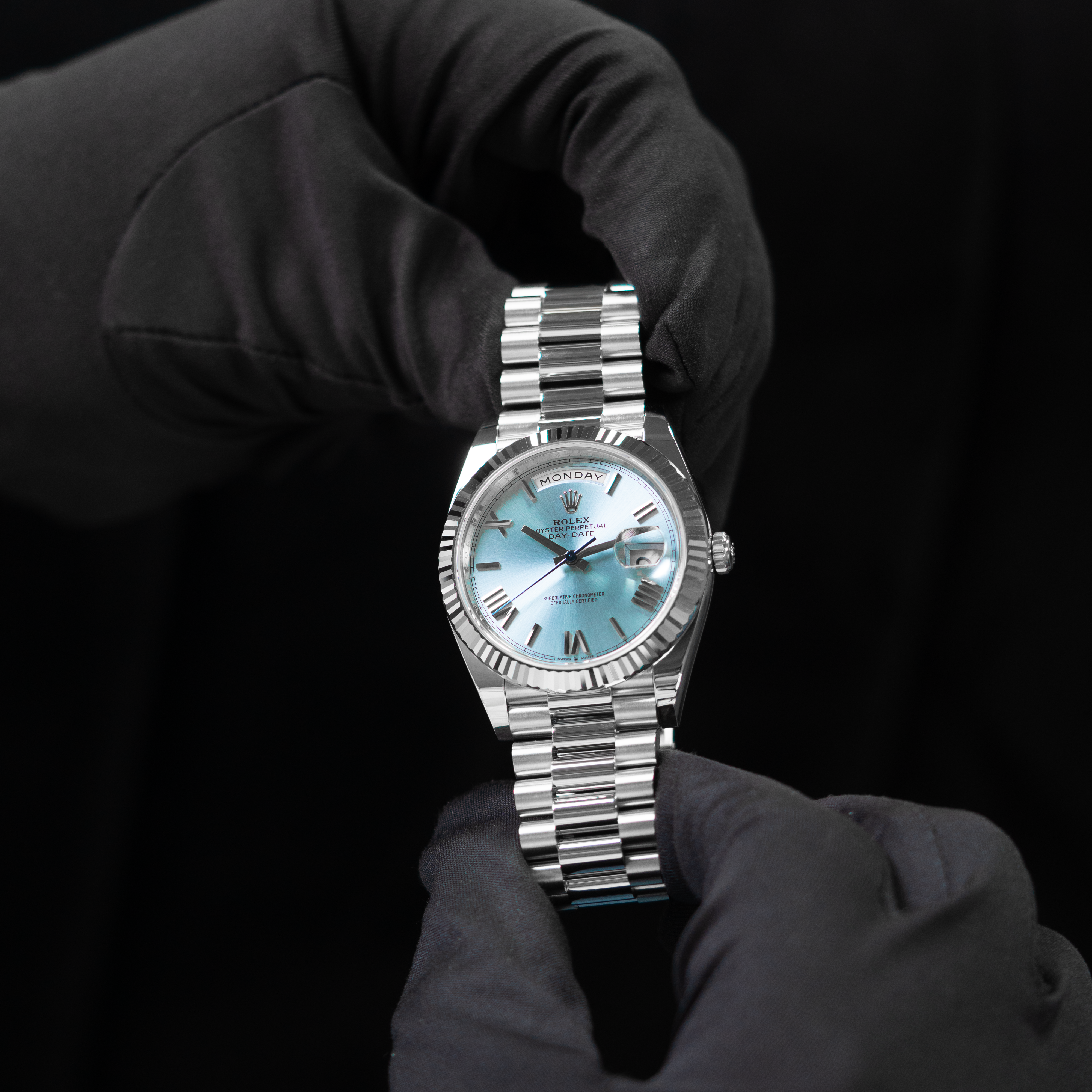 ROLEX DAY-DATE 228236 - ICE BLUE ROMAN DIAL | PRESIDENTIAL BRACELET