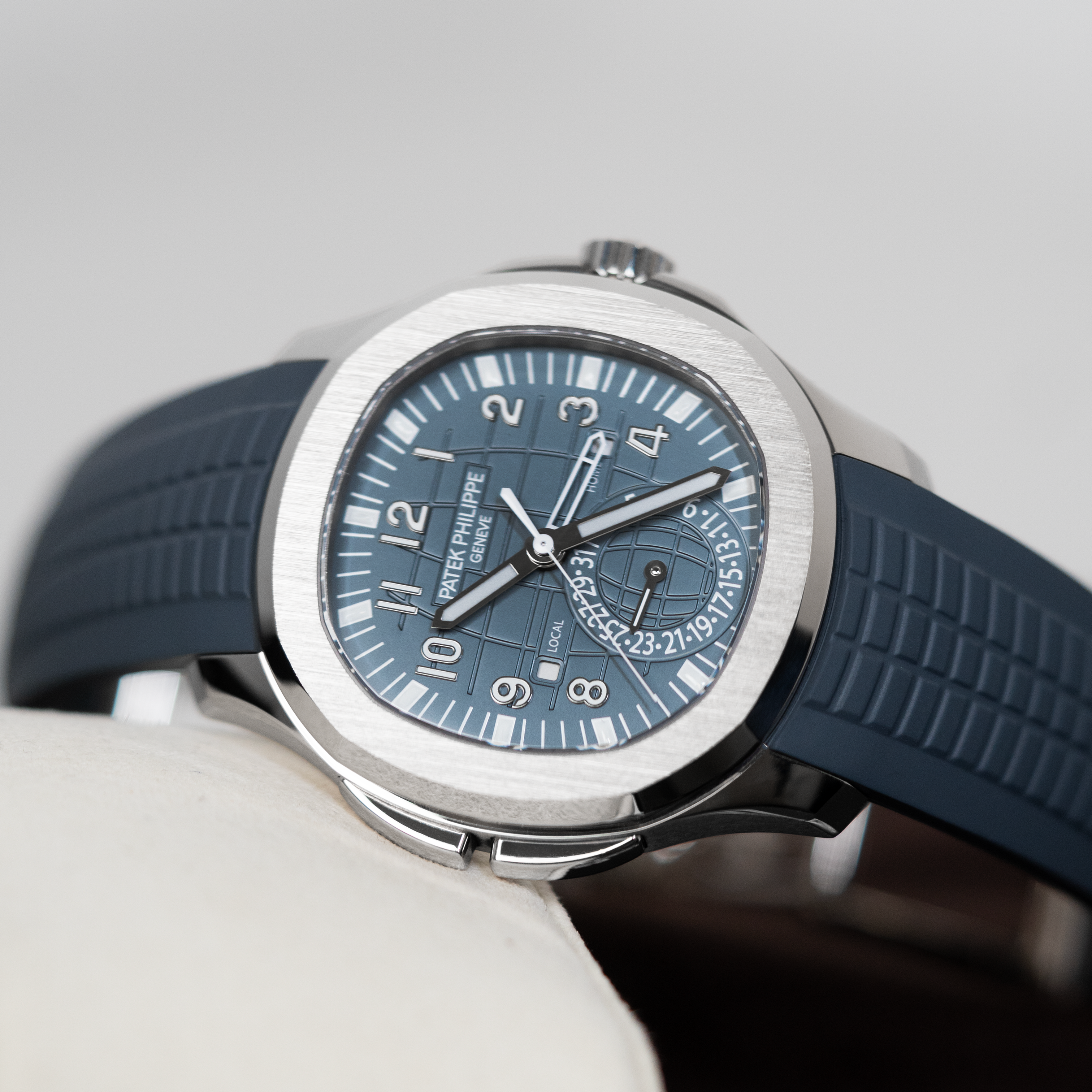 Patek Philippe Aquanaut Travel Time 5164G-001
