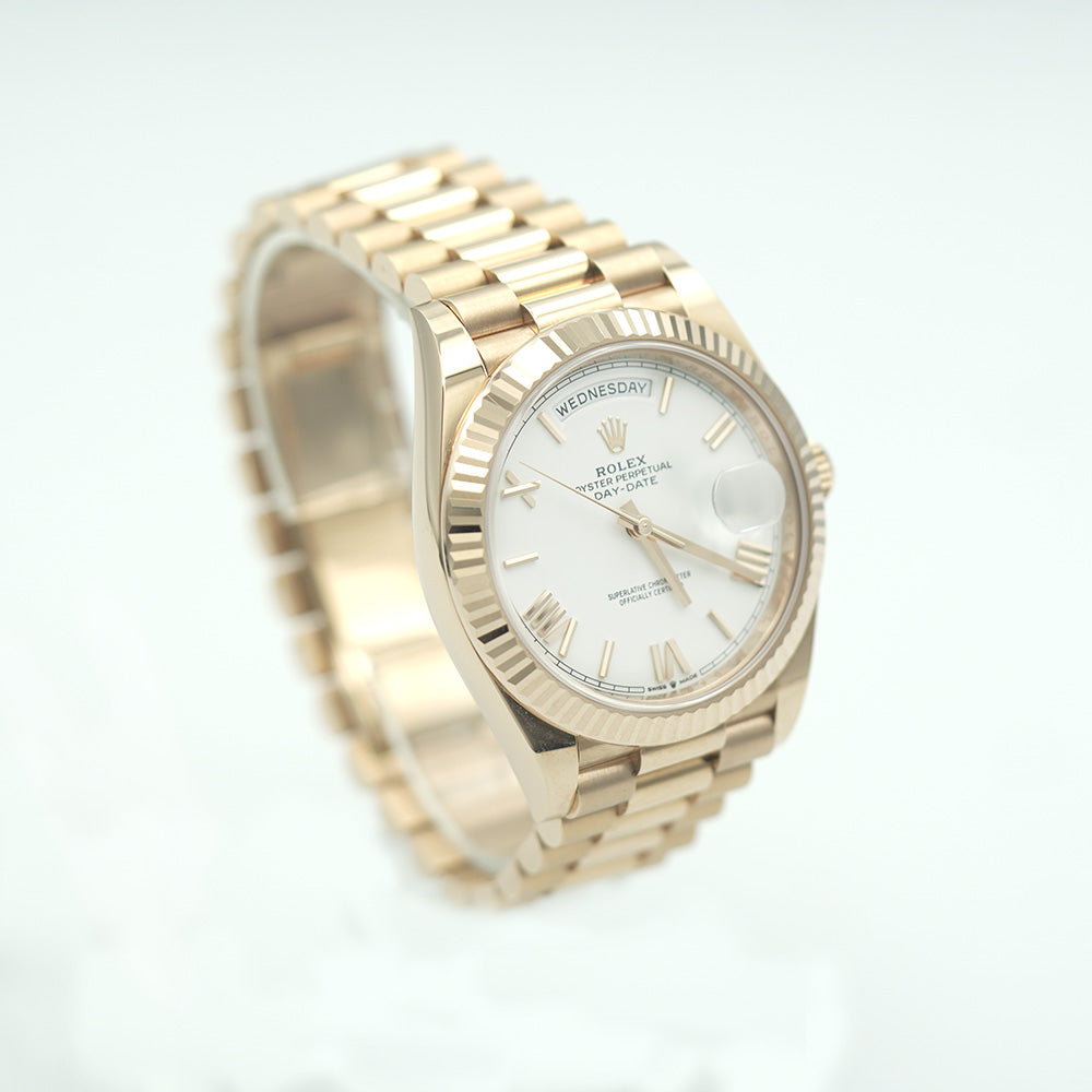 Rolex Day Date 40 228235 White Roman