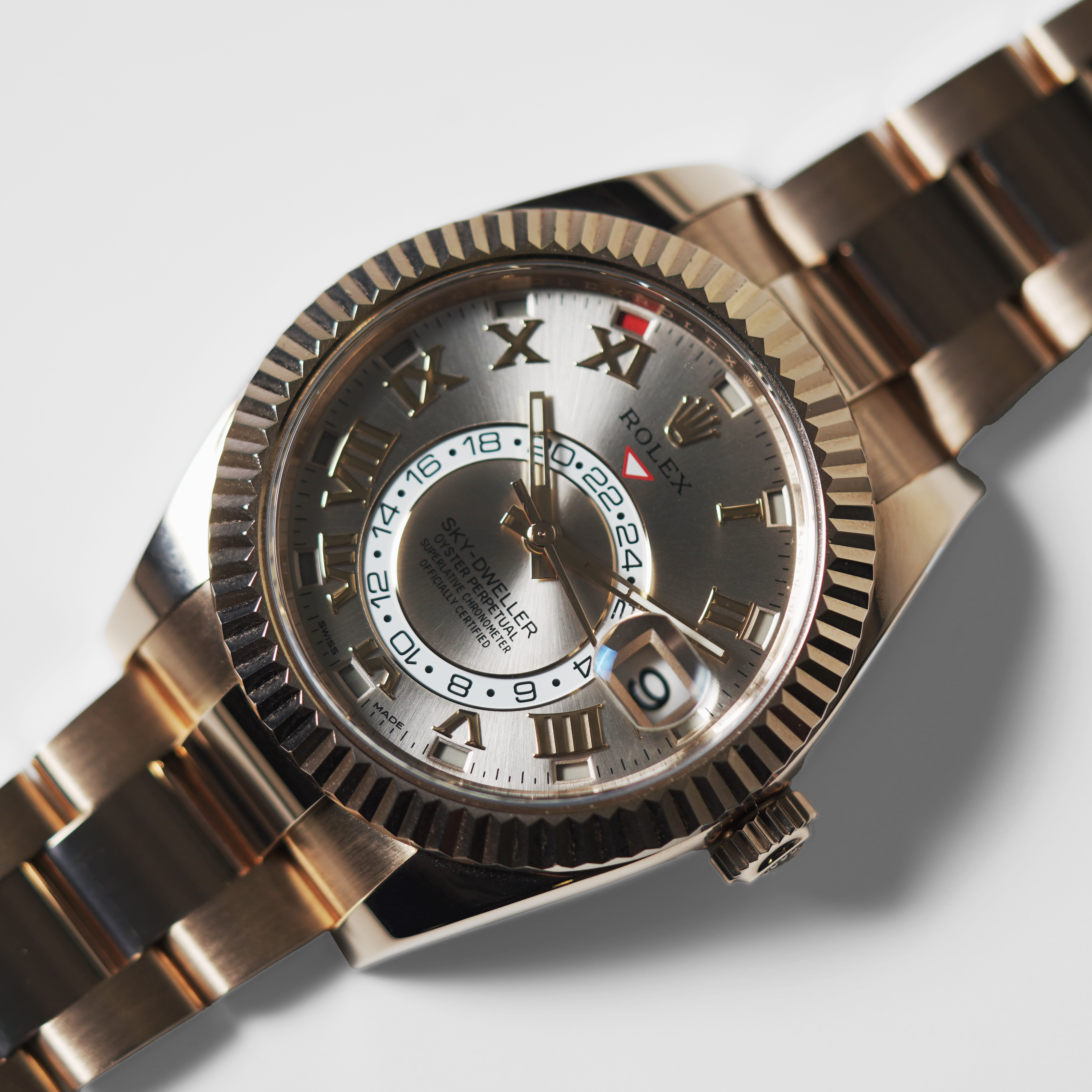 Rolex Skydweller 326935 'Sundust Roman Dial'