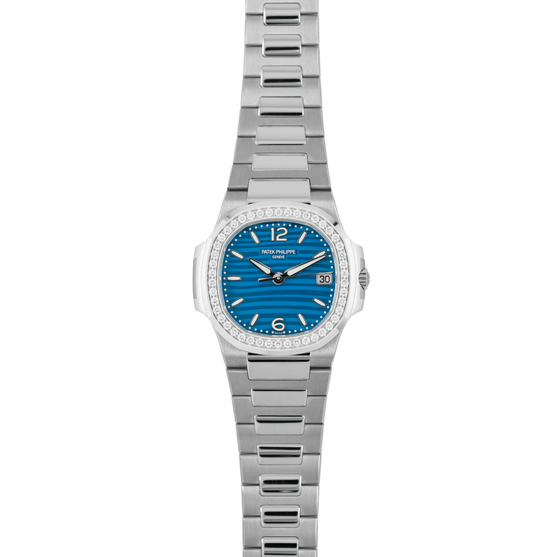 Patek Philippe Nautilus 7010/1G-013 Ladies 32mm