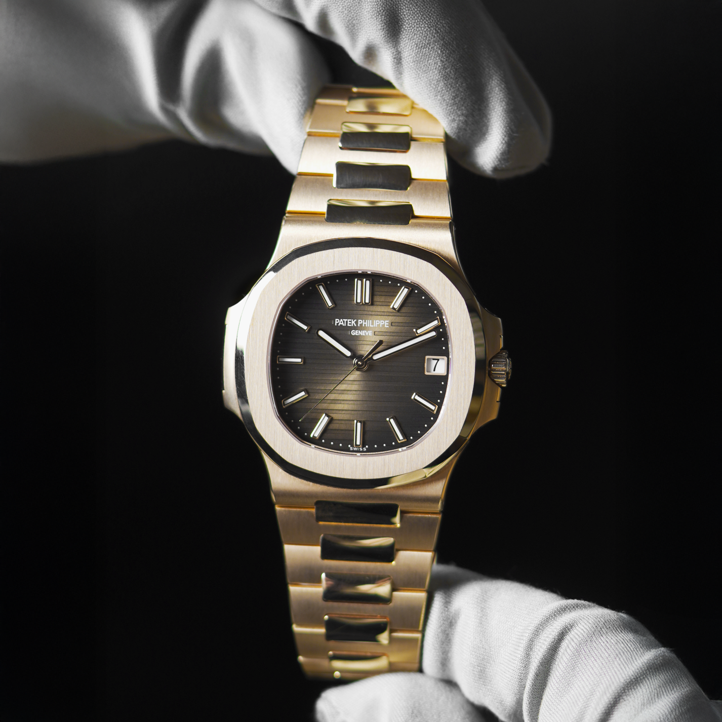 Patek Philippe Nautilus 5711/1R-001 Rose Gold